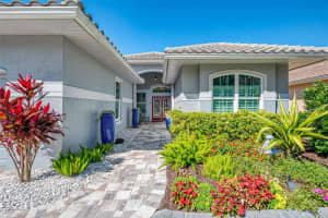 647 POND WILLOW LANE, VENICE, FL 34292 Sold 05/12/25