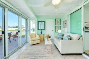 483 CIRCLEWOOD DRIVE, VENICE, FL 34293 - MLS#MFRN6137716