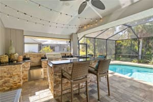 7324 LINKS COURT, SARASOTA, FL 34243 Sold 09/22/25
