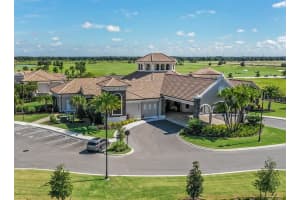 5674 Palmer Circle Dr #203, BRADENTON