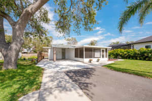 2209 WOODMERE ROAD, VENICE, FL 34293 - MLS#MFRN6137834