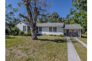 2043 OAK TERRACE, SARASOTA, FL 34231 Sold 04/30/25