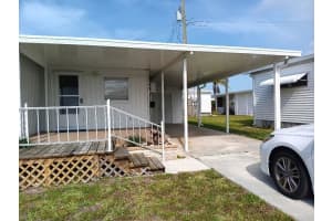 818 Bogie St, VENICE