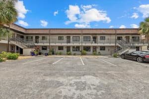 1258 Barbara Dr #105, VENICE