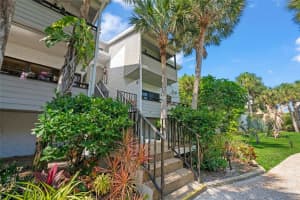 1555 Tarpon Center Dr #156, VENICE