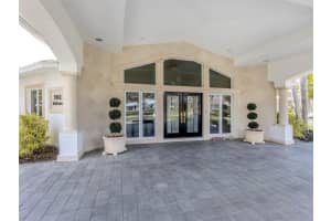 701 LAGUNA DRIVE, VENICE, FL 34285 - MLS#MFRN6138117