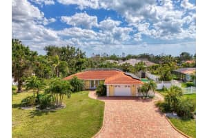 403 Picasso Dr, NOKOMIS