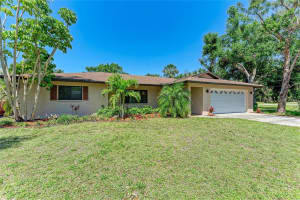 2641 HYDE PARK STREET, SARASOTA, FL 34239 Sold 06/20/25