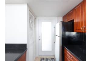 1100 TARPON CENTER DRIVE, VENICE, FL 34285 - MLS#MFRN6138185