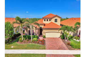 24193 GALLBERRY DRIVE, VENICE, FL 34293 Sold 08/04/25