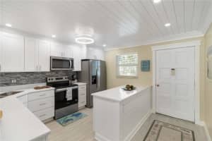 230 SANTA MARIA STREET, VENICE, FL 34285 - MLS#MFRN6138353