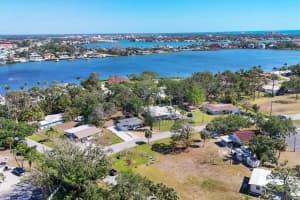 203 PALM AVENUE, NOKOMIS, FL 34275 Sold 07/09/25