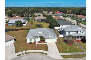 4062 GREEN TREE AVENUE, SARASOTA, FL 34233 Sold 07/10/25