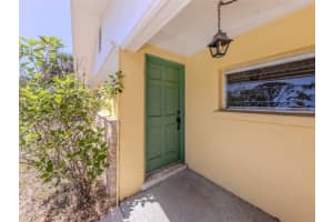 2837 YORKTOWN STREET, SARASOTA, FL 34231 Sold 05/08/25