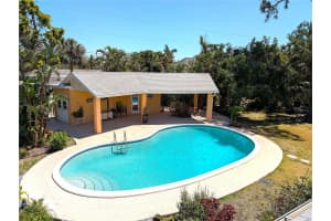 337 HARBOR DRIVE, VENICE, FL 34285 - MLS#MFRN6138458