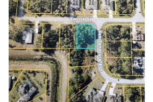CLOVELON AVE, NORTH PORT, FL 34291 - MLS#MFRN6138608