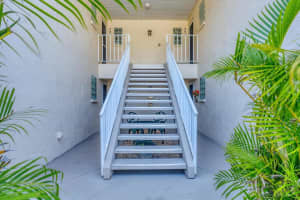 819 MONTROSE DRIVE, VENICE, FL 34293 - MLS#MFRN6138679
