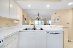 1018 WEXFORD BOULEVARD, VENICE, FL 34293 - MLS#MFRN6138684