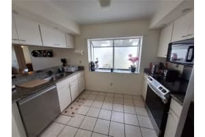 427 CERROMAR LANE, VENICE, FL 34293 - MLS#MFRN6138720