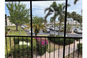 618 BIRD BAY DRIVE, VENICE, FL 34285 - MLS#MFRN6138725