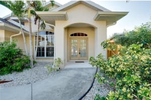 429 RIVIERA STREET, VENICE, FL 34285 Sold 09/02/25