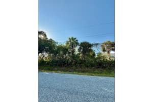 DE MIRANDA AVE, NORTH PORT, FL 34287 - MLS#MFRN6138795