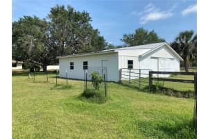 5760 HOWARD CREEK ROAD, SARASOTA, FL 34241 - MLS#MFRN6138825