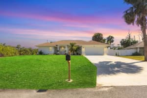 381 LA PLAYA LANE, PORT CHARLOTTE, FL 33953 Sold 06/27/25