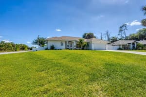 381 LA PLAYA LANE, PORT CHARLOTTE, FL 33953 Sold 06/27/25