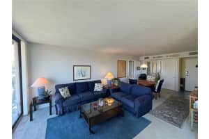 612 BIRD BAY DRIVE, VENICE, FL 34285 - MLS#MFRN6138847
