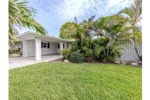 832 WHITECAP CIRCLE, VENICE, FL 34285 Sold 09/08/25