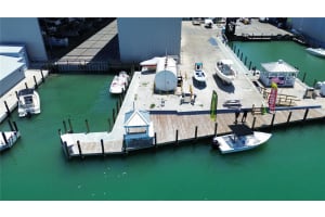 100 CIRCUIT ROAD, NOKOMIS, FL 34275 - MLS#MFRN6138952
