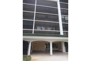 512 VENICE AVENUE, VENICE, FL 34285 - MLS#MFRN6138967