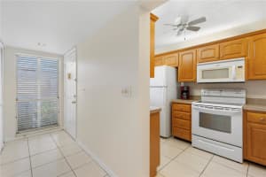 458 CERROMAR ROAD, VENICE, FL 34293 Sold 10/14/25