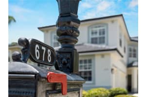 678 CLEAR CREEK DRIVE, OSPREY, FL 34229 Sold 08/01/25