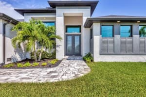 8634 SANTA CRUZ DRIVE, PORT CHARLOTTE, FL 33981 - MLS#MFRN6139030
