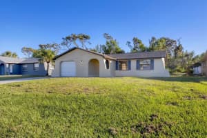 1032 ELAINE STREET, VENICE, FL 34285 Sold 06/30/25