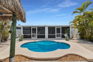 8 SADOWSKI CAUSEWAY, KEY COLONY BEACH, FL 33051 - MLS#MFRN6139112