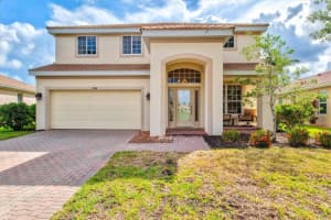 11986 GRANITE WOODS LOOP, VENICE, FL 34292 Sold 09/08/25
