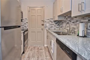 200 THE ESPLANADE N #C19, VENICE, FL 34285 - MLS#MFRN6139152