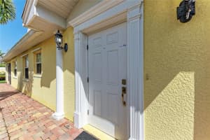 11624 GARESSIO LANE, SARASOTA, FL 34238 Sold 07/29/25