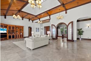 755 EAGLE POINT DRIVE, VENICE, FL 34285 Sold 09/19/25