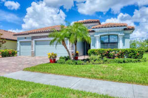 20235 Granlago Dr, VENICE