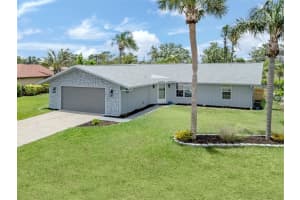 120 HOURGLASS DRIVE, VENICE, FL 34293 Sold 08/08/25