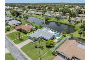 120 HOURGLASS DRIVE, VENICE, FL 34293 Sold 08/08/25