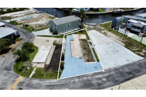 132 BAYOU DRIVE, VENICE, FL 34285 Sold 10/13/25