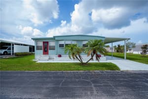 527 WALNUT CIRCLE, VENICE, FL 34285 Sold 08/15/25