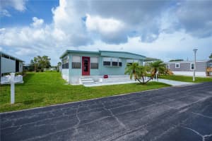 527 WALNUT CIRCLE, VENICE, FL 34285 Sold 08/15/25
