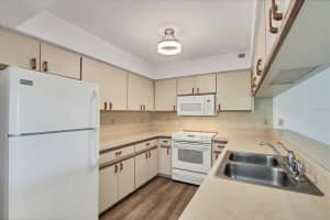 1614 QUAIL LAKE DR, VENICE, FL 34293 - MLS#MFRN6139313