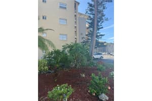 3697 LAKE BAYSHORE DRIVE, BRADENTON, FL 34205 Sold 07/10/25